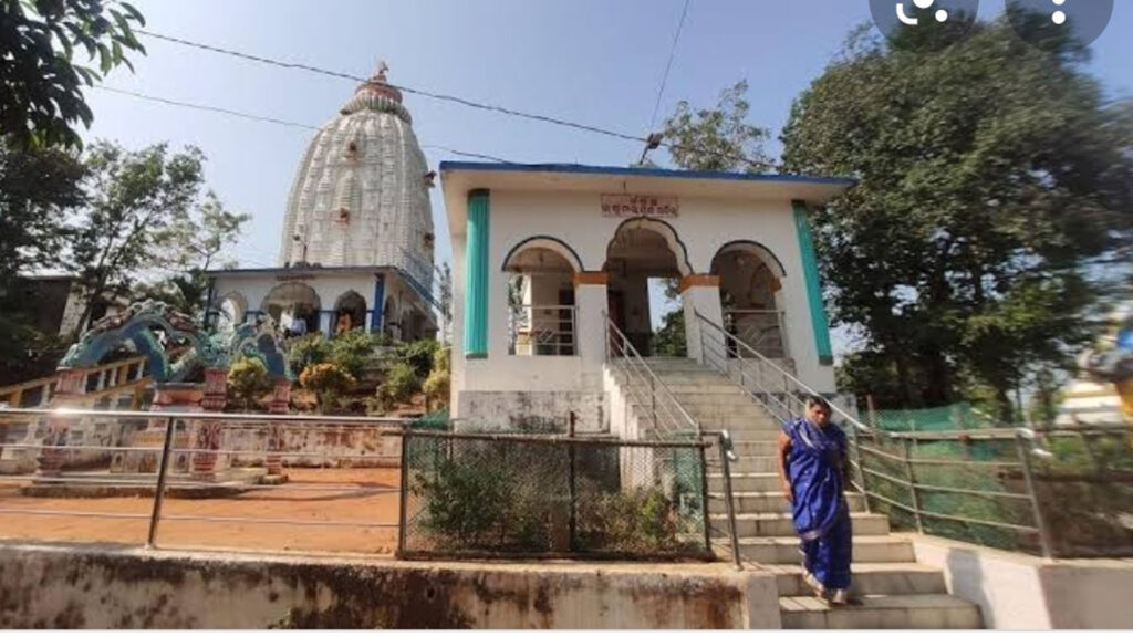 Patalesvara Siva Temple, Bhubaneswar, Odisha